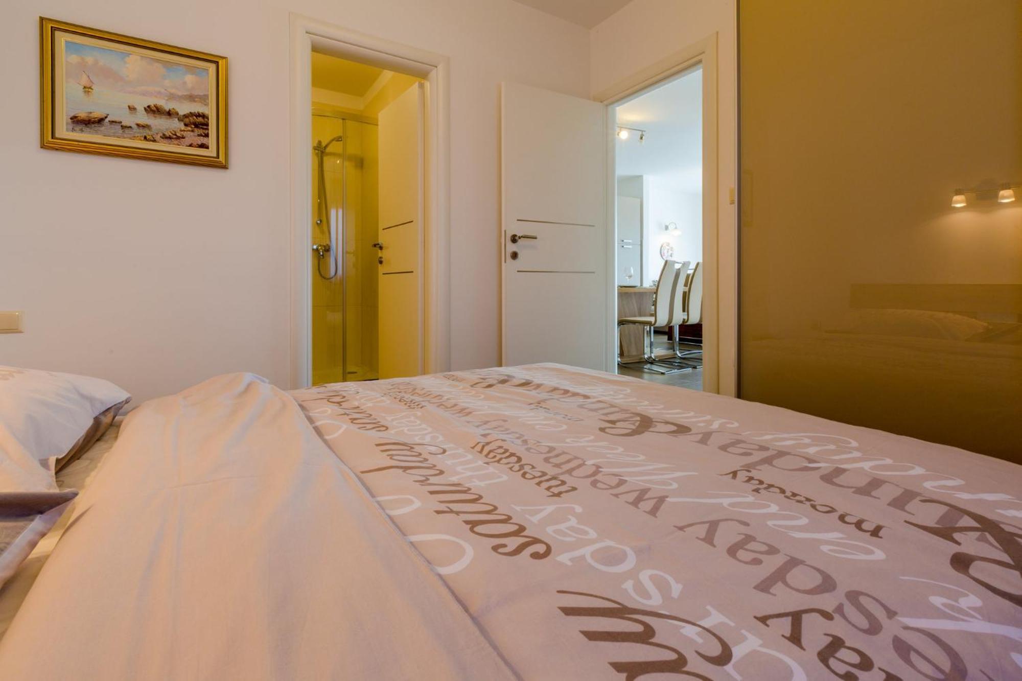 Domino Apartman Dramalj Szoba fotó