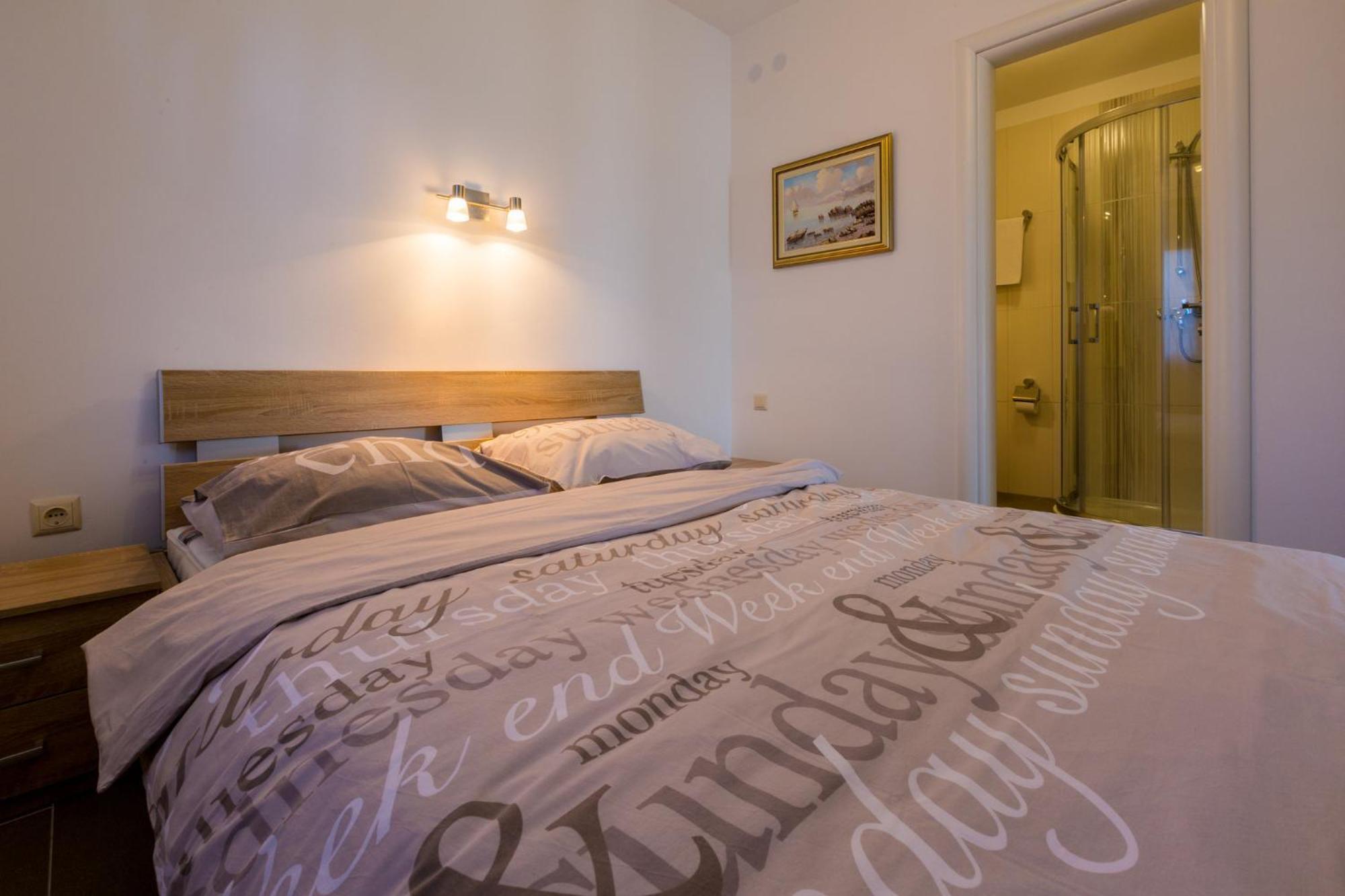 Domino Apartman Dramalj Szoba fotó
