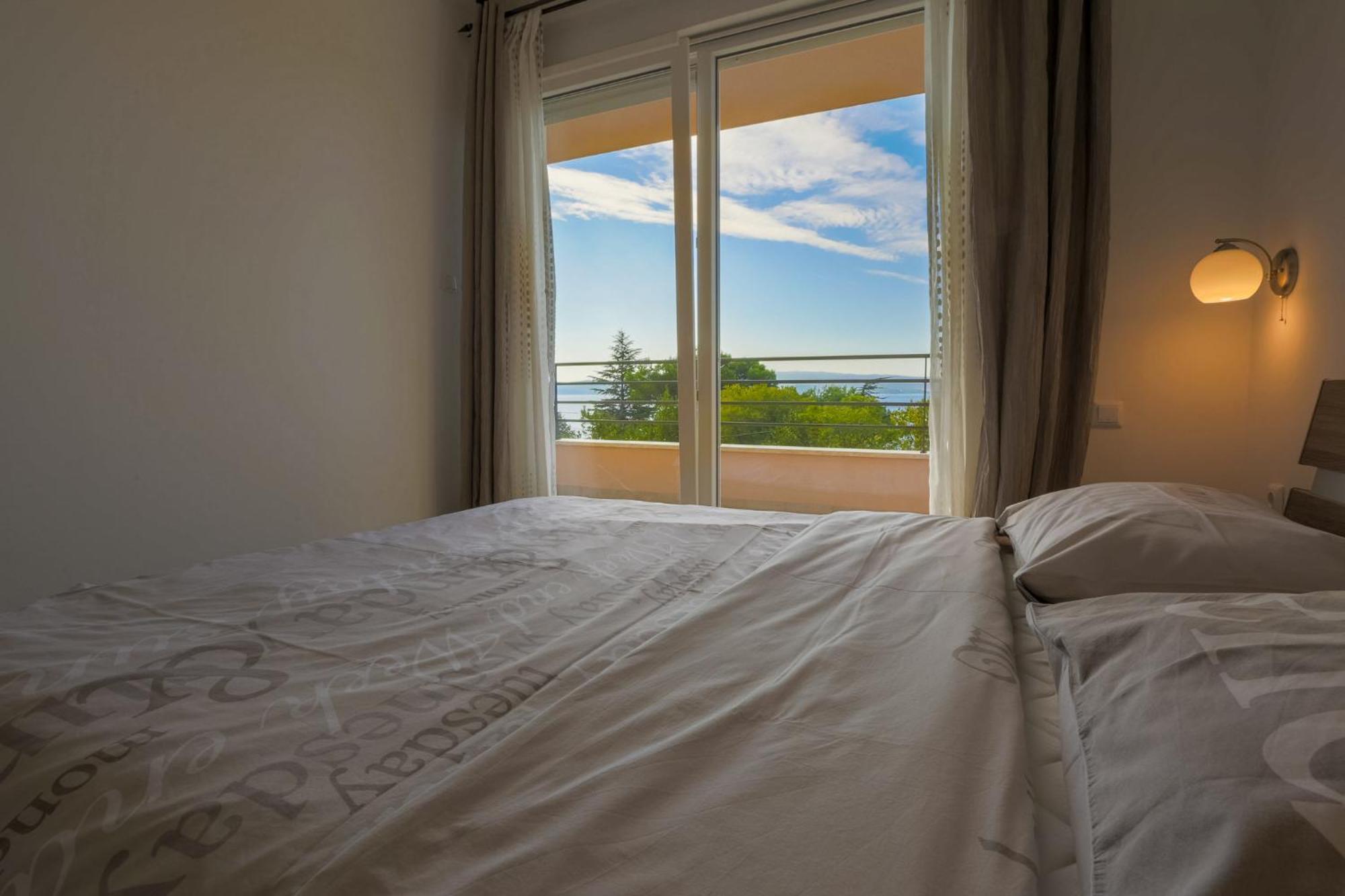 Domino Apartman Dramalj Szoba fotó