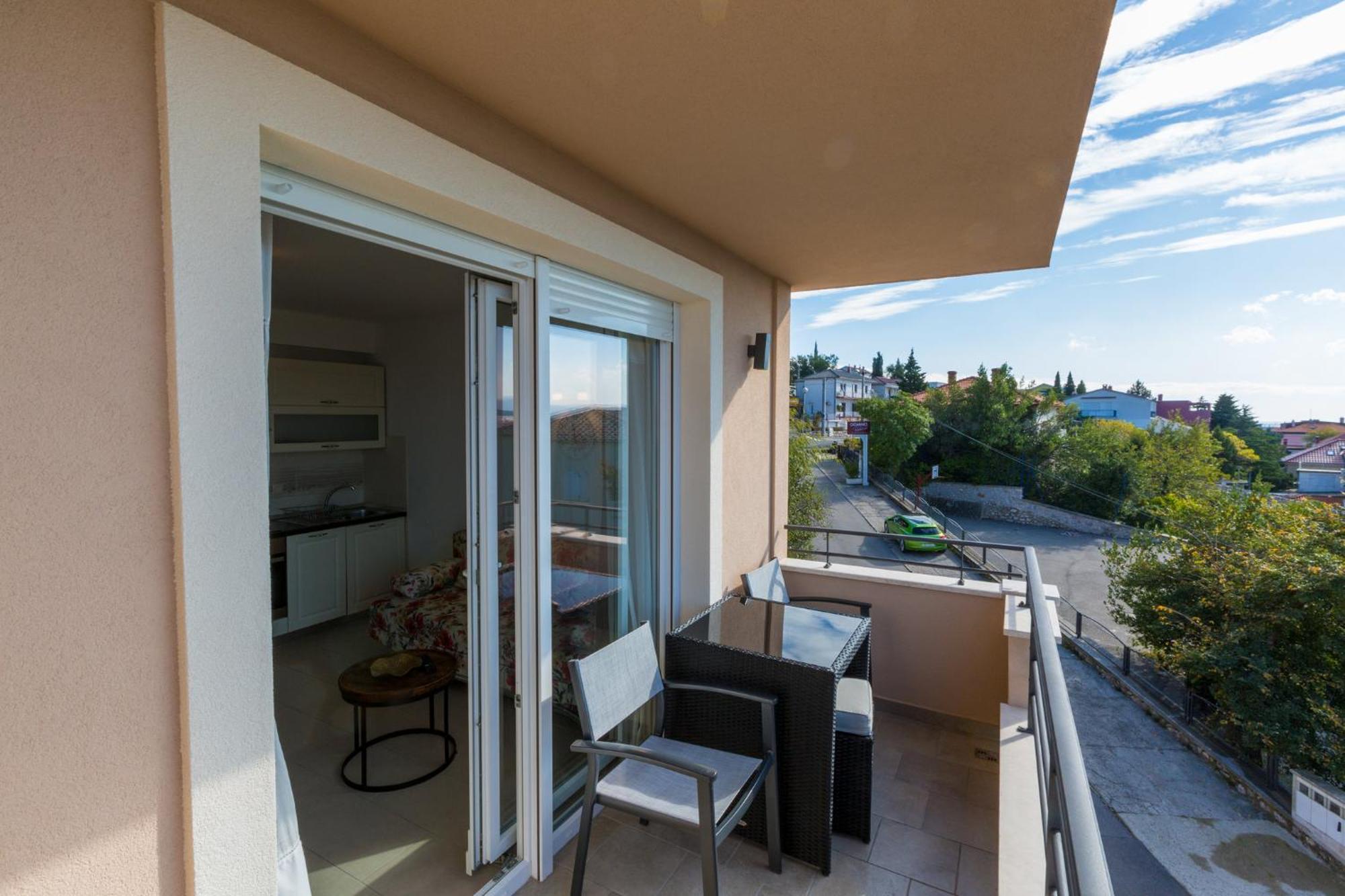 Domino Apartman Dramalj Szoba fotó